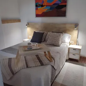 https://apartamento-bajo-quintero.in-canary-islands.com